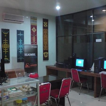 Amans Inn Ambon Buitenkant foto